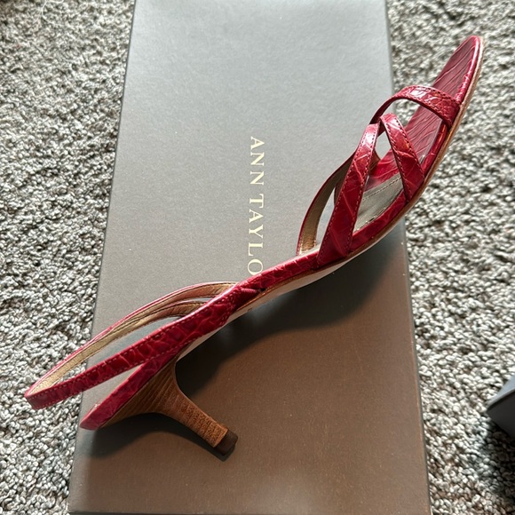 Ann Taylor Helene Berry Spice heel sandal - Picture 2 of 4